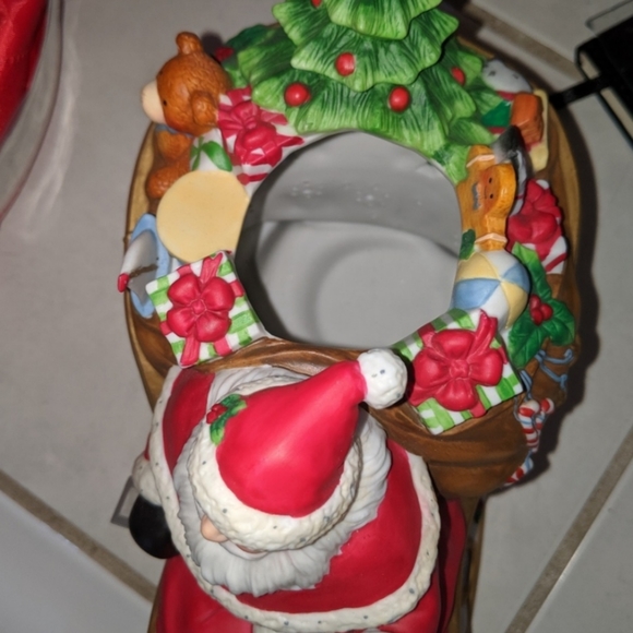 Party Lite Santa - Picture 4 of 5